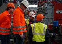 Projektleiter Robert Strel und Christoph Wurm auf der Baustelle in Kehl am Rhein